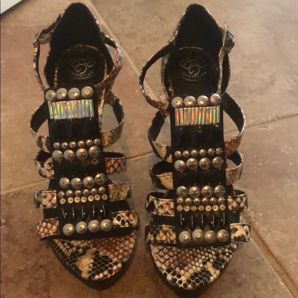 BCBG heels